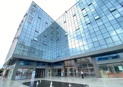 樟木頭青年創業大廈 昔日批發城華麗轉身，筑就電商“夢工廠”