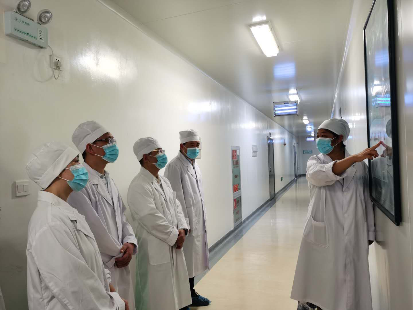 協同創新共筑健康屏障 廣東泛珠辦與鐘南山團隊調研區域衛生健康合作與健康產品研發